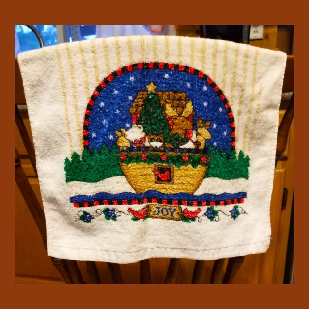 🎄Vintage 90s Noah’s Ark Theme Christmas Holiday Kitchen Towel